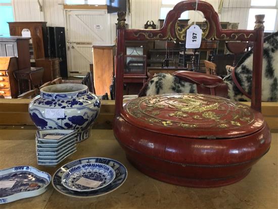 Chinese red and gold lacquered wedding box, 10 Chinese blue and white dishes and a blue and white vase